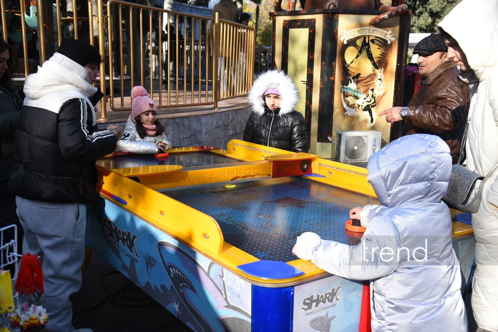Bakı Yeni il ərəfəsində (FOTOREPORTAJ)