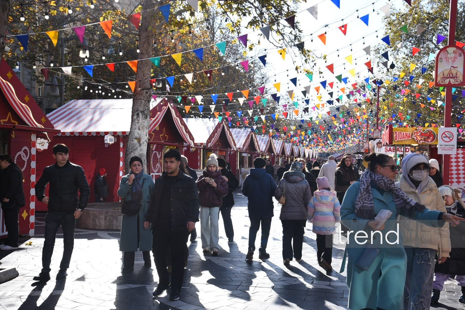 Bakı Yeni il ərəfəsində (FOTOREPORTAJ)