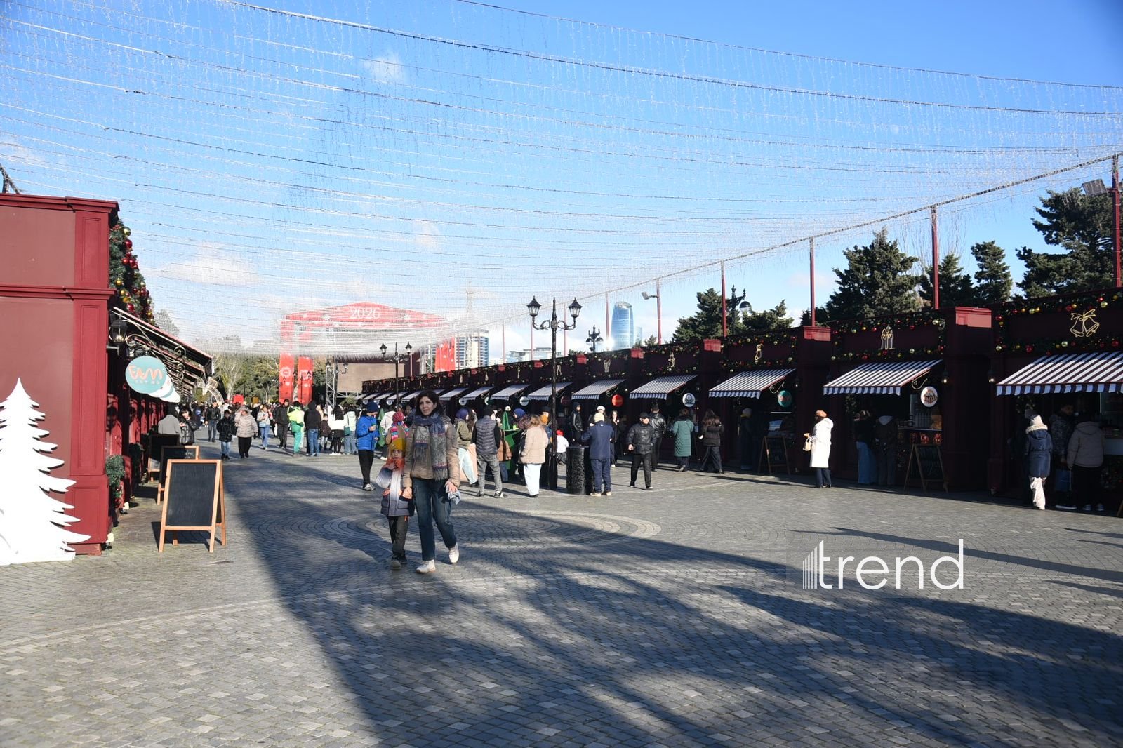 Bakı Yeni il ərəfəsində (FOTOREPORTAJ)