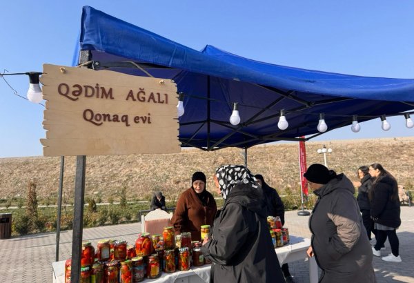 Cəbrayıl və Zəngilan rayonlarında Yeni il yarmarkası təşkil olunub (FOTO)