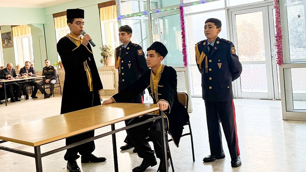 Azərbaycan Ordusunda Dünya Azərbaycanlılarının Həmrəyliyi Günü və Yeni il qeyd edilib (FOTO)