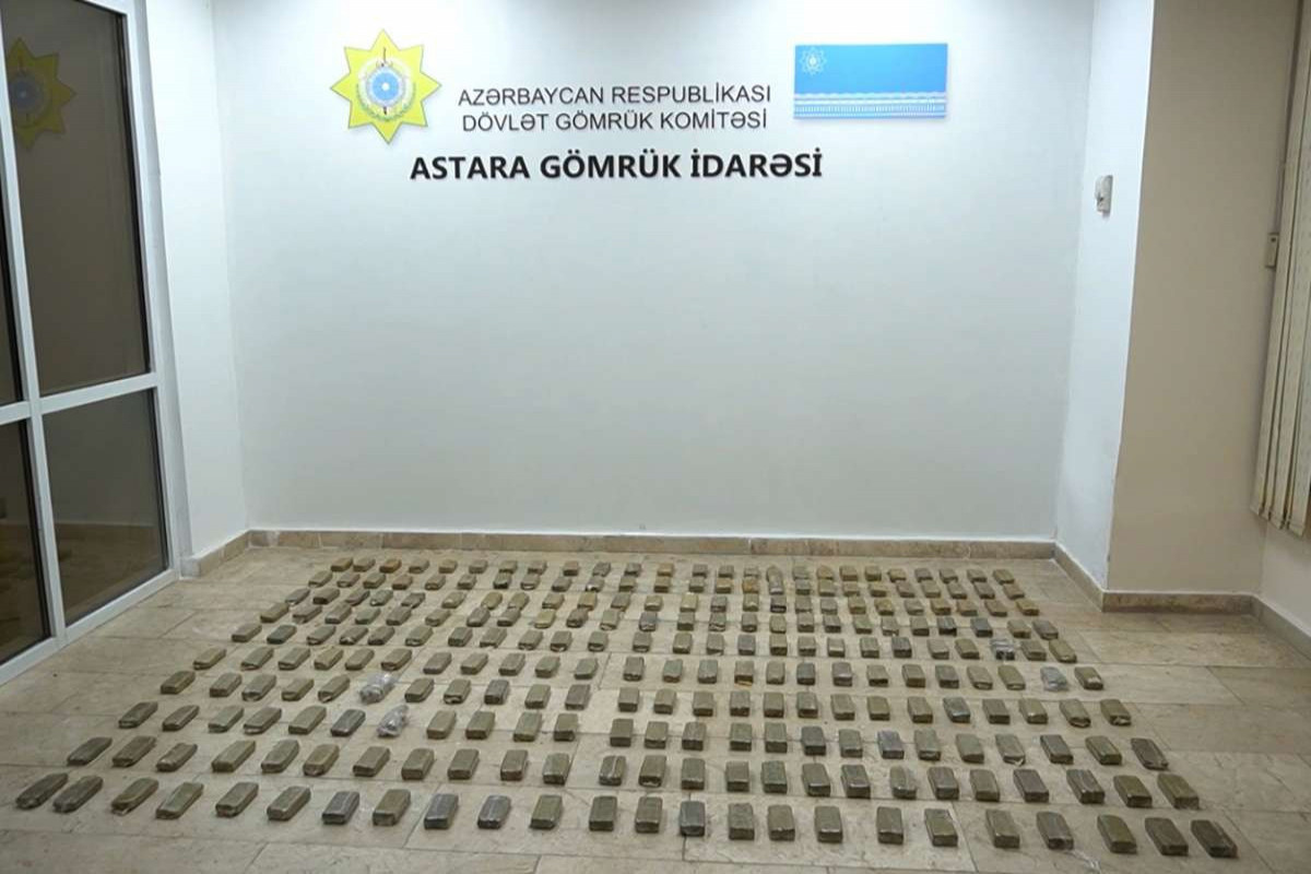 "Qarpız" yükünün içərisində xüsusilə külli miqdarda narkotik vasitə aşkarlanıb (FOTO)