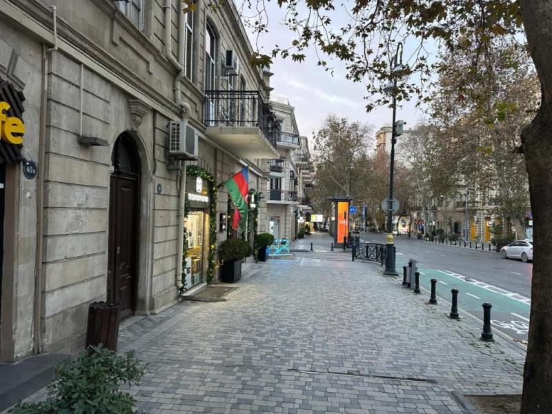 Bakı Yeni ilin səhərini təmiz və səliqəli qarşıladı (FOTO)