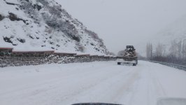 Naxçıvanda avtomobil yolları qardan təmizlənir (FOTO)
