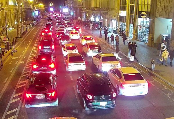 Sürücülərin NƏZƏRİNƏ: Bakıda bu yollarda sıxlıq var - SİYAHI (FOTO)
