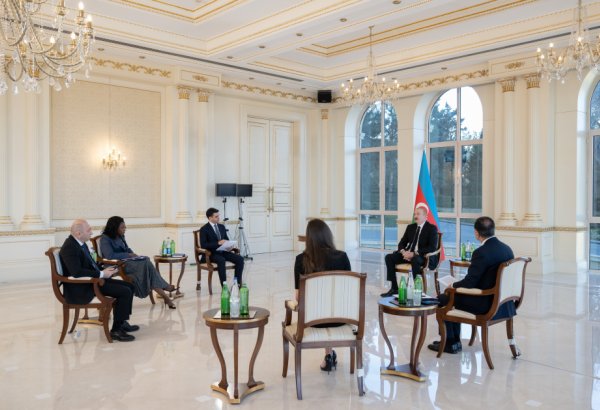 Prezident İlham Əliyev yerli televiziya kanallarına müsahibə verib (VİDEO)