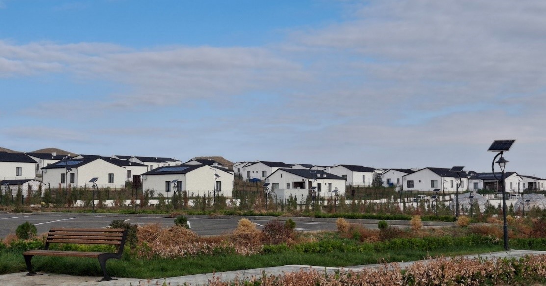 Azad edilmiş ərazilərin işıqlandırılmasında LED texnologiyalarından istifadə edilir (FOTO)