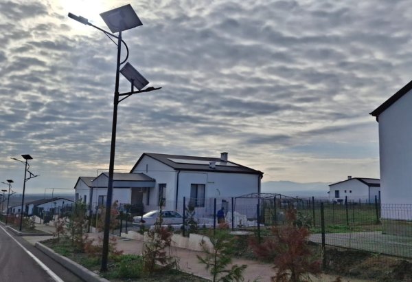 Azad edilmiş ərazilərin işıqlandırılmasında LED texnologiyalarından istifadə edilir (FOTO)