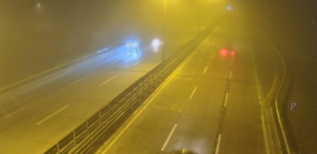 Duman səbəbindən bir sıra yollarda sürət həddi endirilib (FOTO)