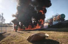 Qazaxda yanacaq daşıyan avtomobildəki yanğın söndürülüb - Ölən var (FOTO/YENİLƏNİB)