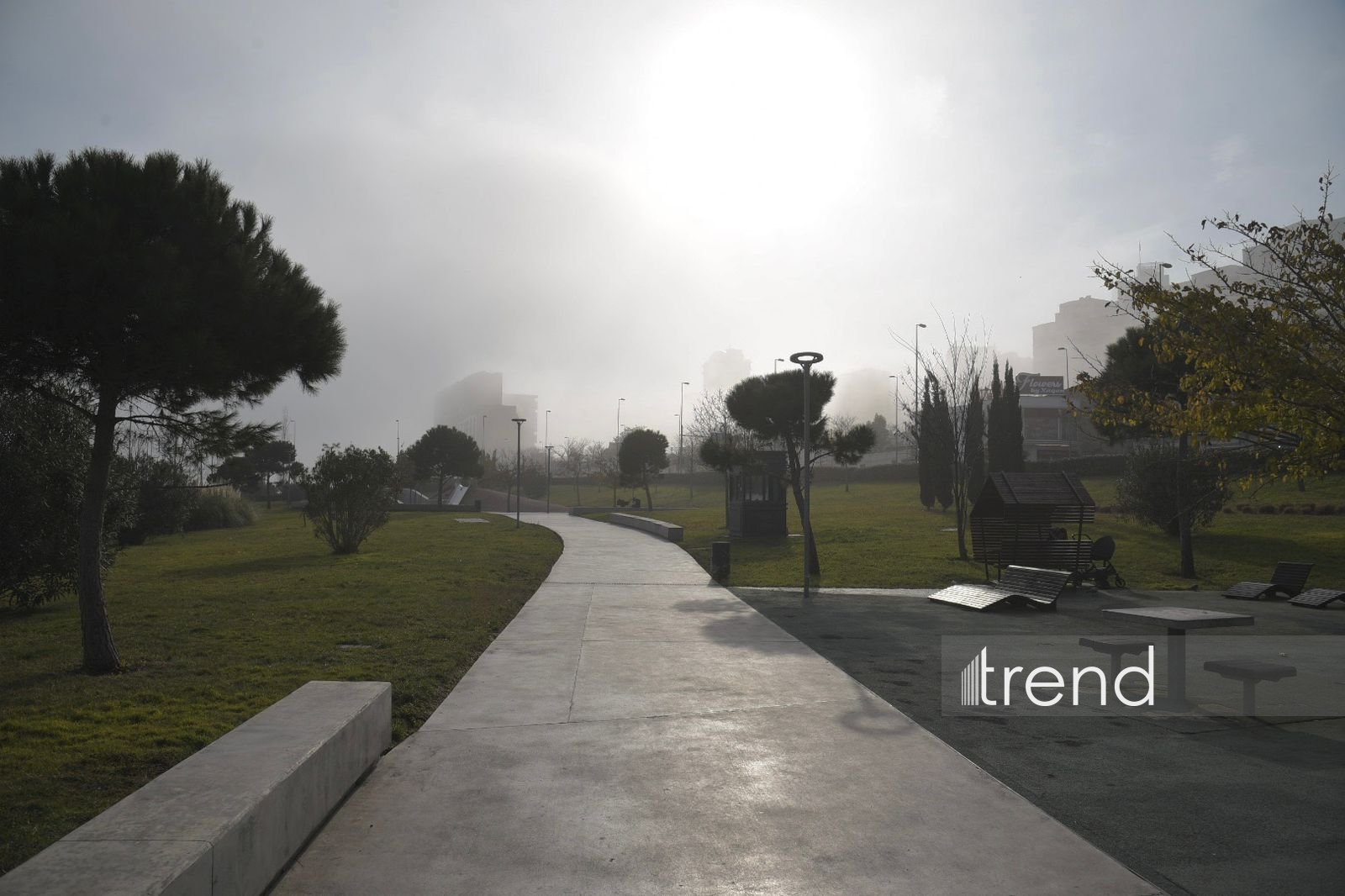 Dumanlı Bakı (FOTO)