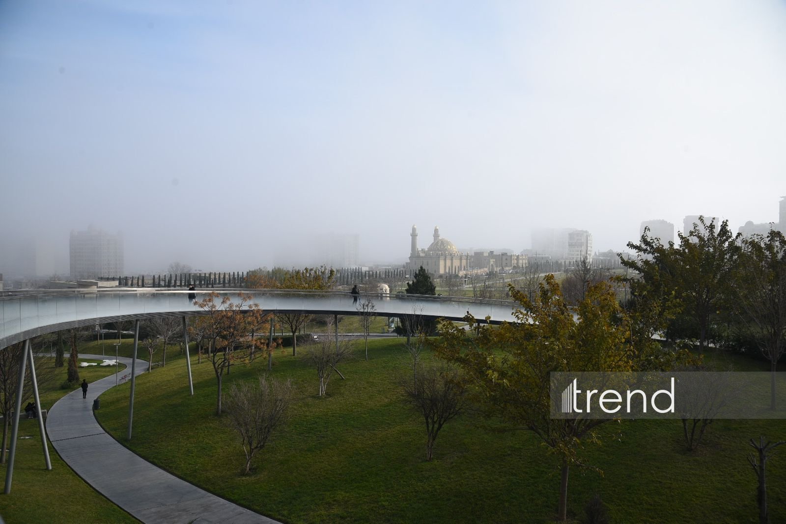 Dumanlı Bakı (FOTO)