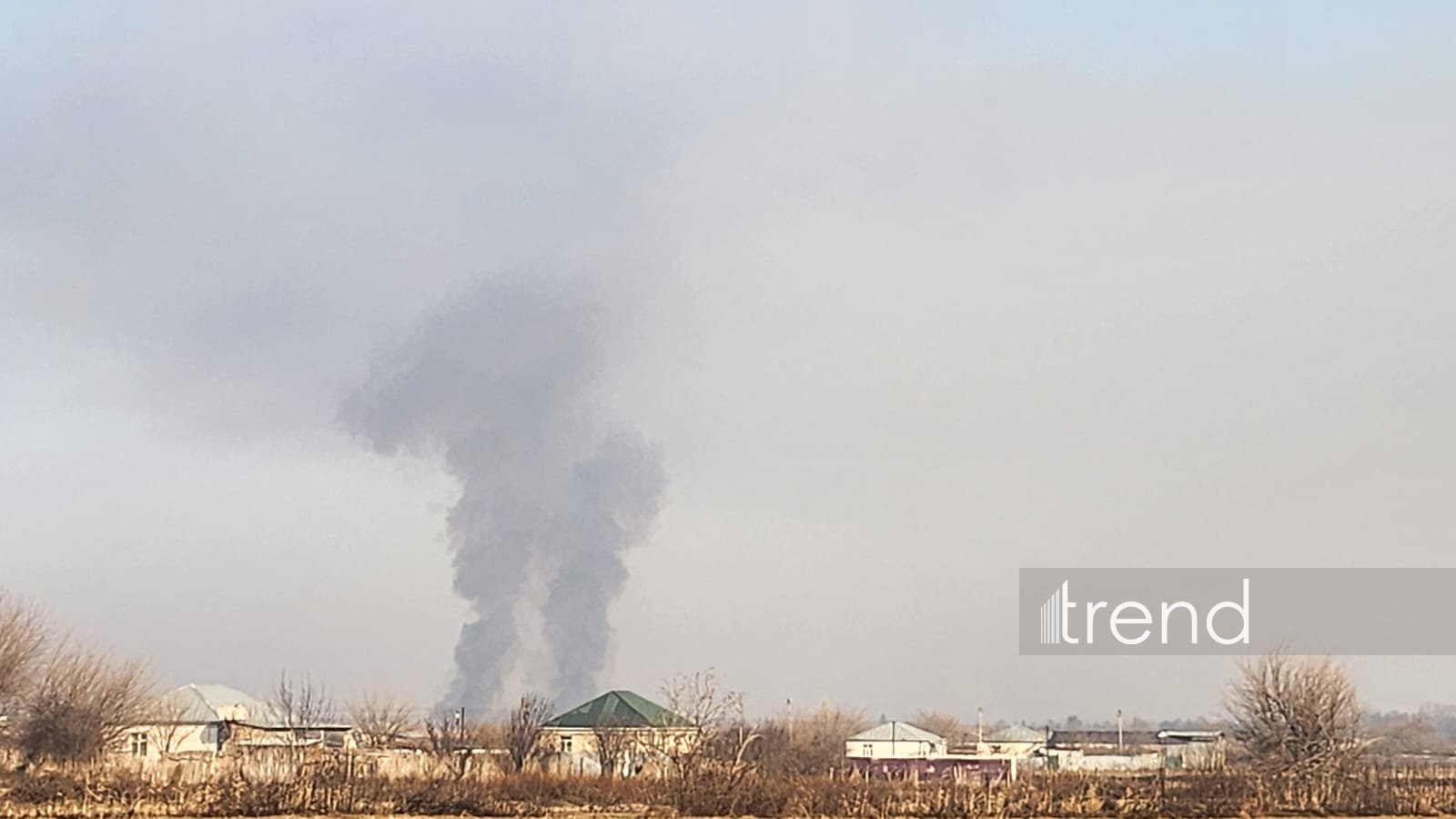 Füzulinin Molla Məhərrəmli kəndində yenidən alov müşahidə olunur (FOTO)