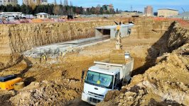 Paytaxtda yeni avtomobil və piyada tunellərinin tikintisinə başlanılıb (FOTO)
