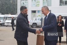 Ağdərənin 4 kəndinə yola salınan ilk köç karvanı ünvana çatıb: açarlar təqdim olunub (FOTO) (YENİLƏNİB)