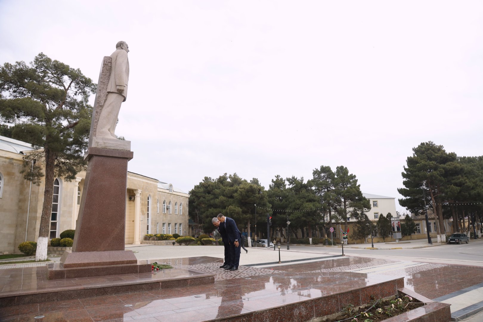Nazir Rəşad Nəbiyev Şabranda vətəndaşları qəbul edib (FOTO)
