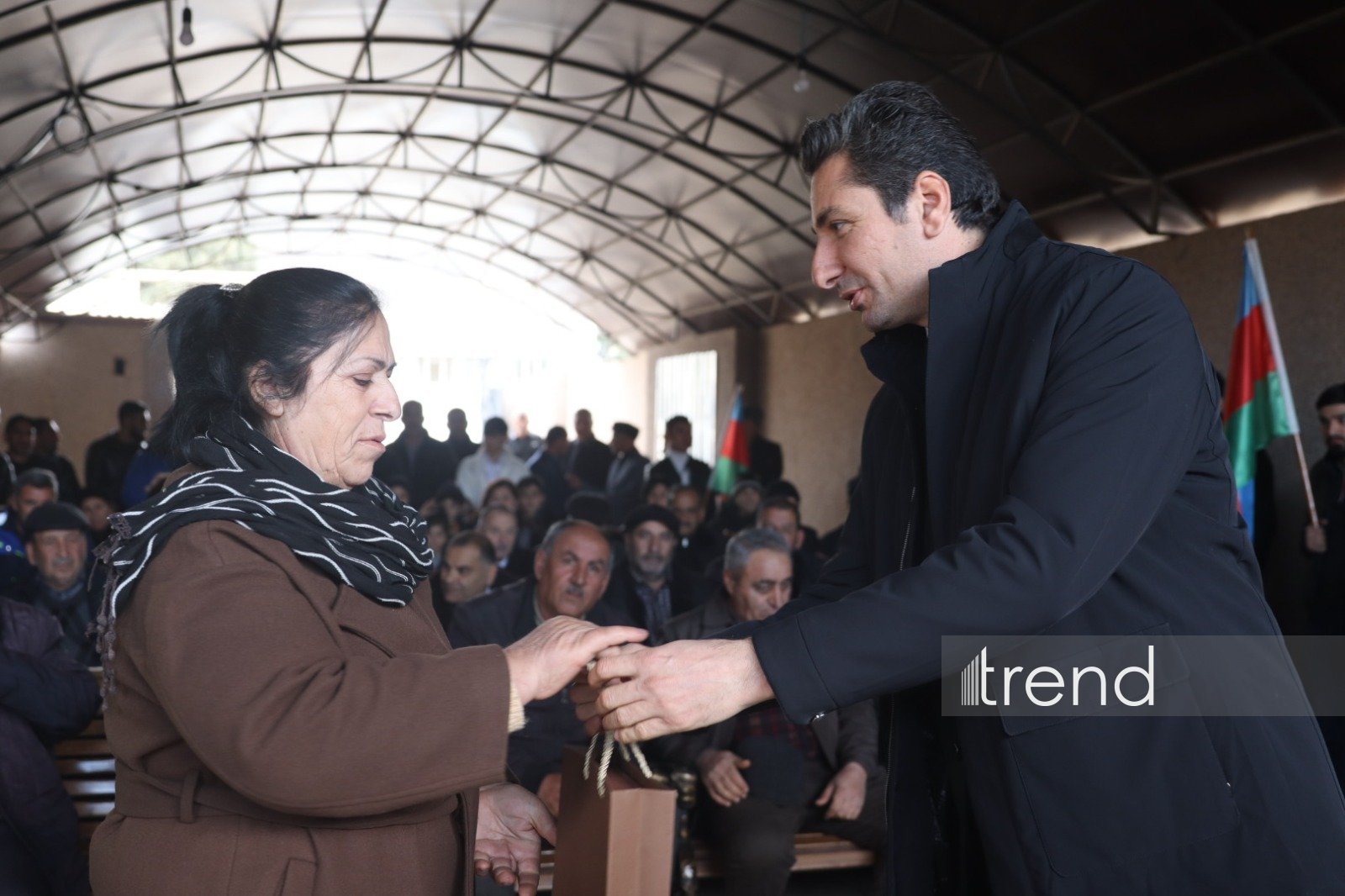 Ağdərənin 4 kəndinə yola salınan ilk köç karvanı ünvana çatıb: açarlar təqdim olunub (FOTO) (YENİLƏNİB)