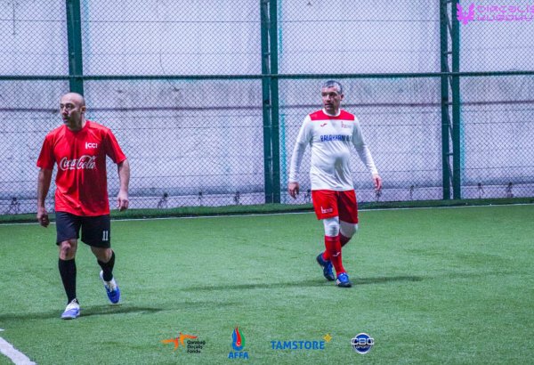 Balaxanı neftçiləri ilk oyunda 10:0 qalib gəldi (FOTO)
