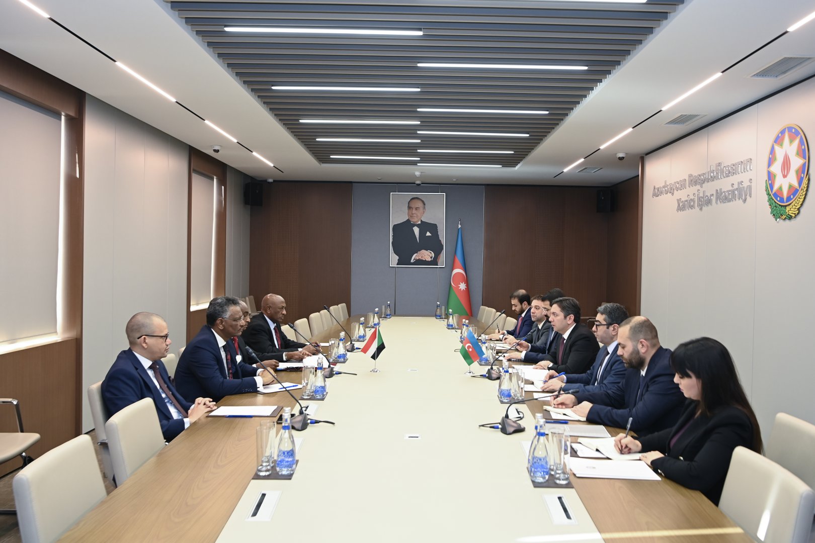 Ceyhun Bayramov Müaviyə Osman Xalidlə görüşdü (FOTO)