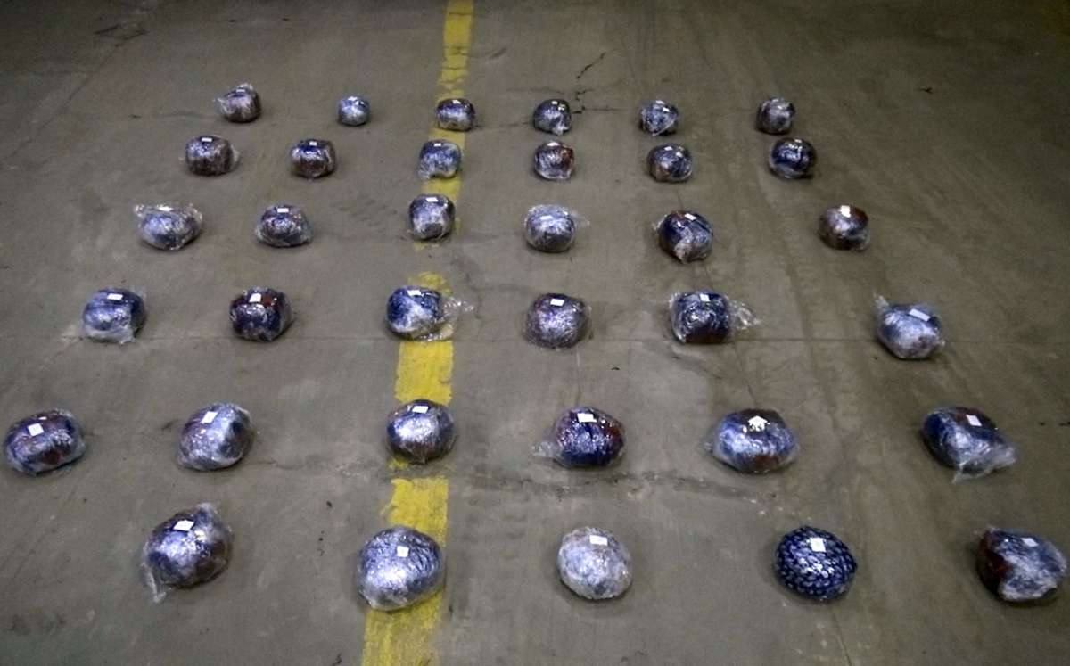 Biləsuvarda “kələm” yükündən külli miqdarda narkotik vasitə aşkar edildi