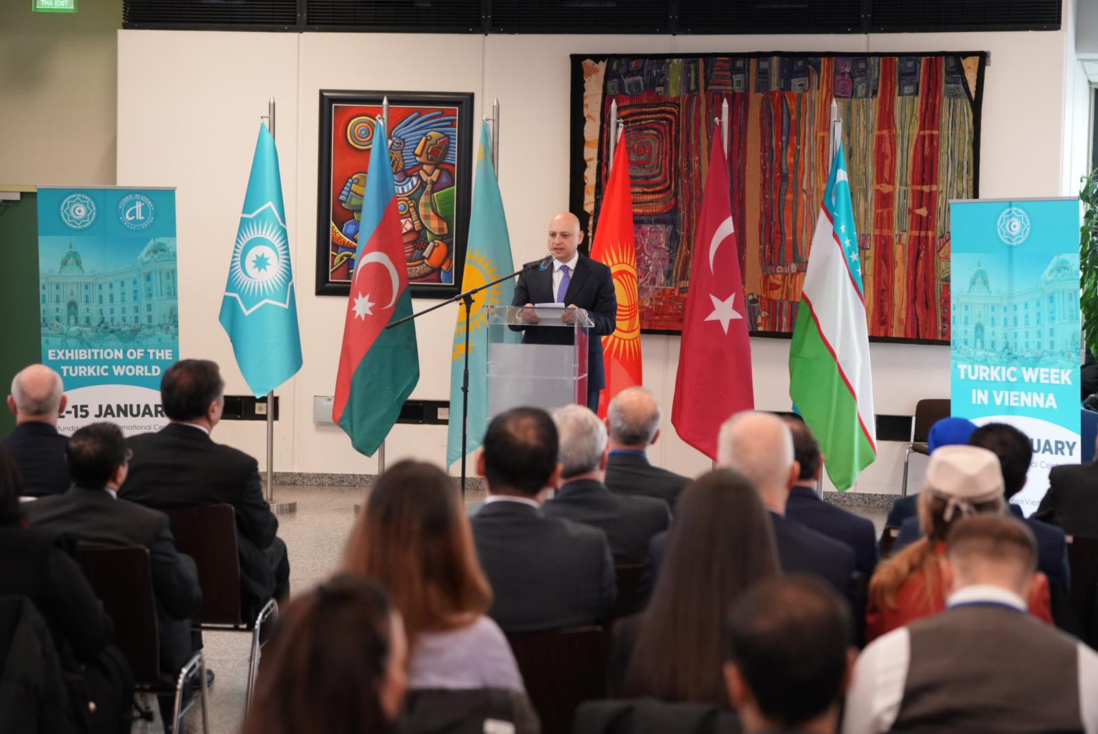 Vyanada “Orta Dəhliz”in şərqlə qərb arasında oynadığı rol müzakirə edilib (FOTO)