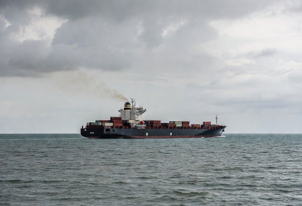 İrana məxsus yük gəmisi Xəzərdə qəzaya uğradı