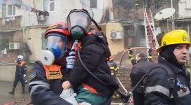 Binəqədidə binada baş verən yanğın söndürülüb (FOTO) (YENİLƏNİB)