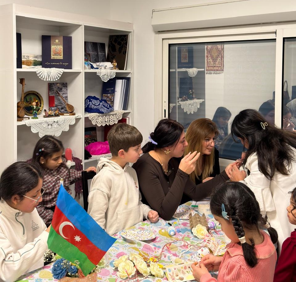 Tuluzdakı azərbaycanlılarla görüş olub (FOTO)