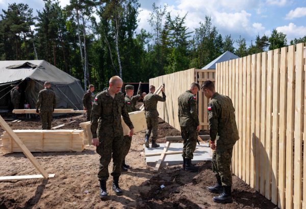 Polşa ABŞ təyyarələrinin qəbulu üçün yeni aviabazanın inşasına başlayıb