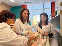 Füzulidə qadınlar və yenidoğulmuşlar üçün səyyar tibbi aksiya keçirildi (FOTO)