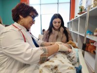 Füzulidə qadınlar və yenidoğulmuşlar üçün səyyar tibbi aksiya keçirildi (FOTO)
