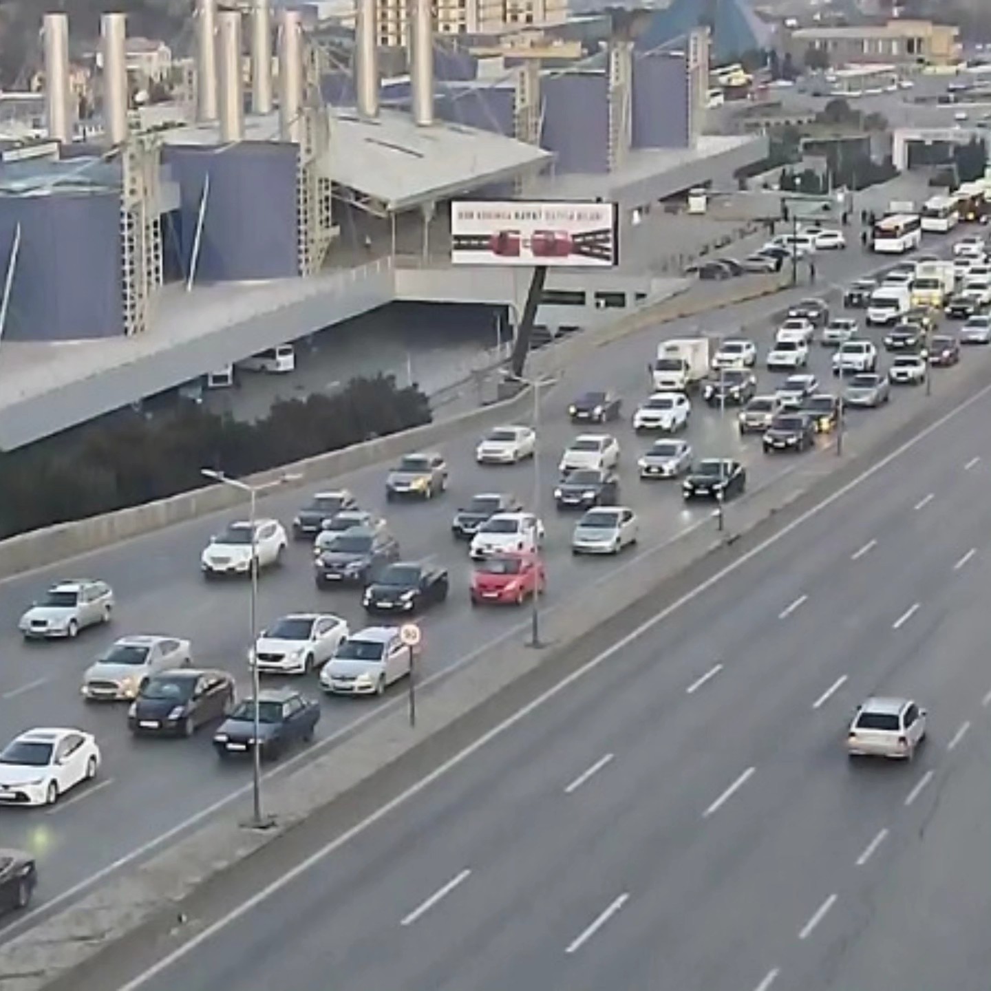 DİQQƏT: Bu yollarda tıxac var - SİYAHI (FOTO)