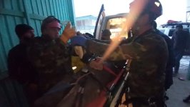 Xaçmazda istehsalat sexində yıxılan şəxs xilas edilib (FOTO)