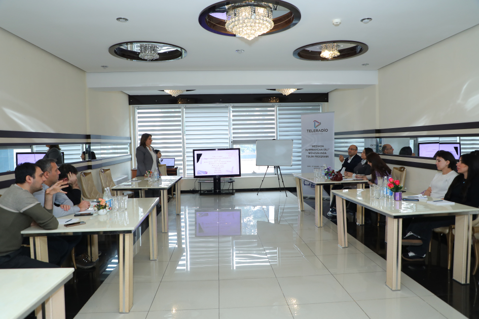 Teleradio Akademiyasında “Mediada Azərbaycan dili” mövzusunda təlimlərin növbəti mərhələsi təşkil olunub (FOTO)