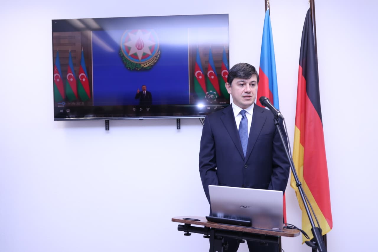 Xaricdə daha bir Azərbaycan Evi və həftəsonu məktəbi açıldı (FOTO)