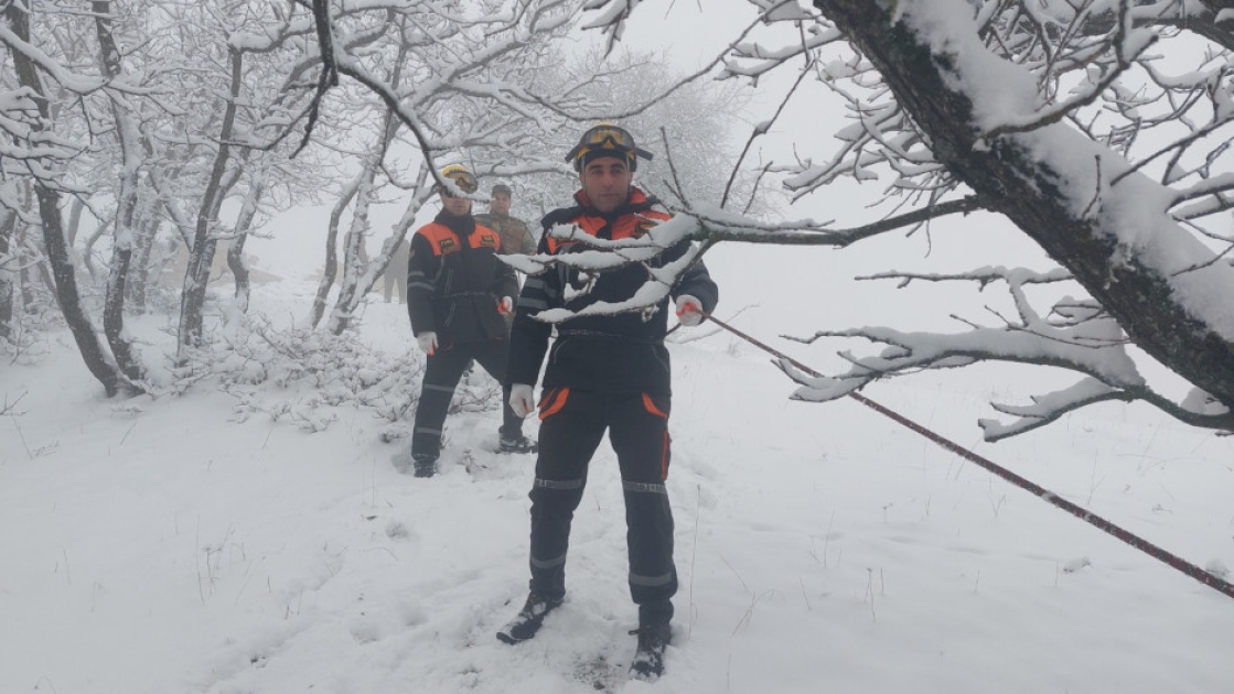 FHN qarlı havada axtarış-xilasetmə ilə bağlı təlim keçirdi (FOTO)