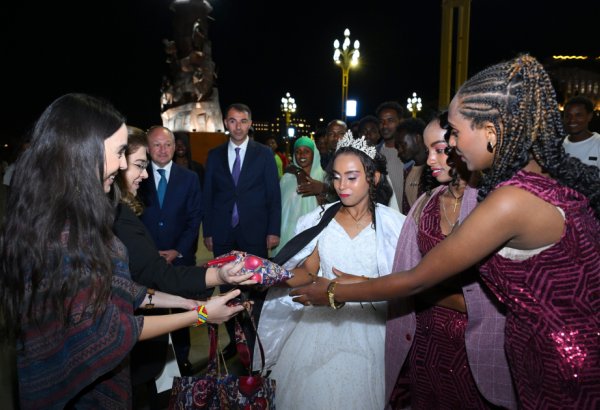 Heydər Əliyev Fondunun vitse-prezidenti Leyla Əliyeva Əddis-Əbəbədə Adva Zəfər Muzey Kompleksində olub (FOTO)