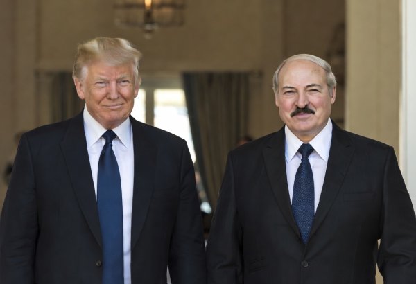 Tramp Lukaşenkoya “Sülh şurasının” təsisçisi olmağı təklif edib – Rəsmi Minsk