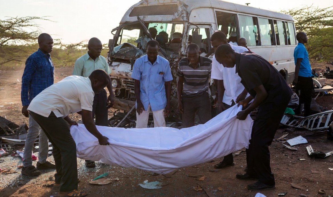 CAR-da ağır yol qəzasında 13 şagird həlak oldu