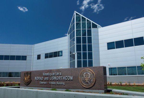 NORAD hərbi təyyarələri ABŞ-nin Qrenlandiyadakı bazasına göndərir