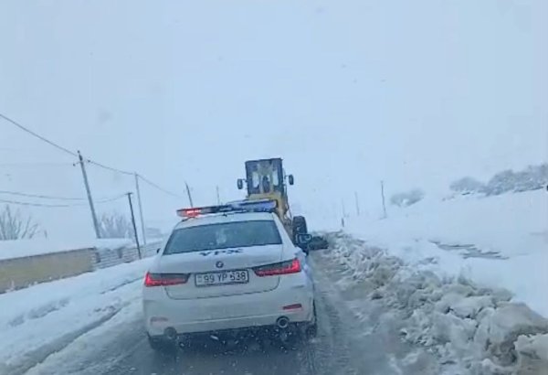 Zəfər yolu qardan belə təmizləndi (VİDEO)