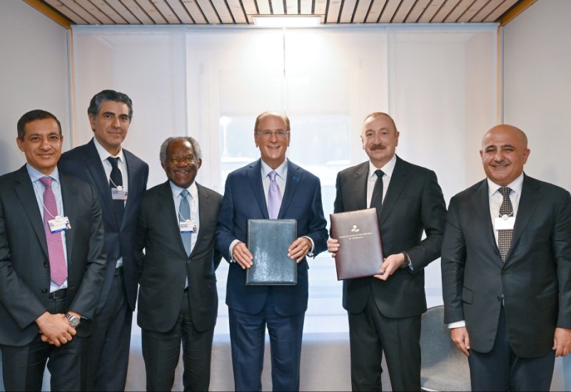 Prezident İlham Əliyev Davosda “BlackRock”un baş icraçı direktoru və “Global Infrastructure Partners” şirkətinin təsisçisi, sədri və baş icraçı direktoru ilə görüşüb (FOTO)