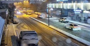 Bakıda qarlı hava səbəbindən bu küçələrdə nəqliyyatın hərəkəti çətinləşdi (FOTO)