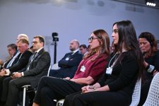 Prezident İlham Əliyev Davosda “Avrasiyanın iqtisadi özünəməxsusluğunun müəyyənləşdirilməsi” mövzusunda panel iclasında iştirak edib (FOTO) (YENİLƏNİB)