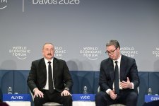 Prezident İlham Əliyev Davosda “Avrasiyanın iqtisadi özünəməxsusluğunun müəyyənləşdirilməsi” mövzusunda panel iclasında iştirak edib (FOTO) (YENİLƏNİB)