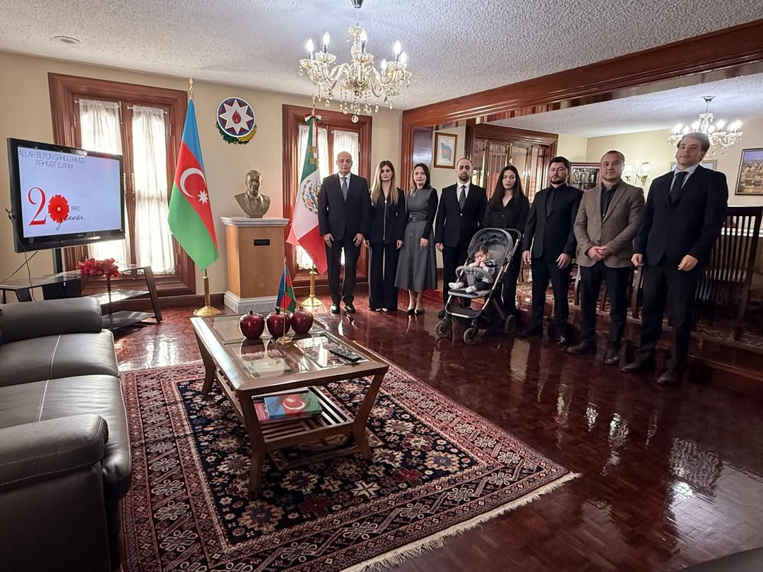 Azərbaycanın Meksikadakı səfirliyində 20 Yanvar faciəsinin qurbanlarını yad edildi (FOTO)