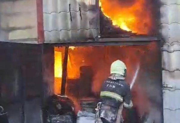 Külək Dərnəgüldə baş verən yanğının söndürülməsini çətinləşdirir (FOTO/VİDEO) (YENİLƏNİB)