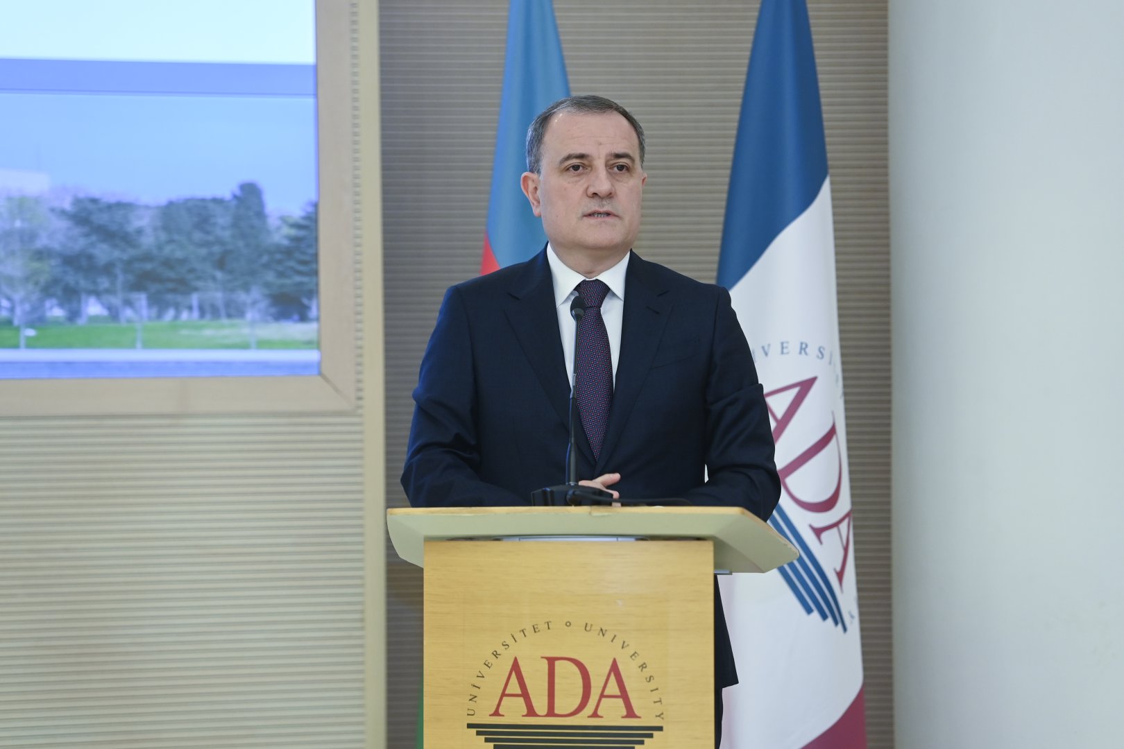 XİN və ADA Universiteti gənc diplomatları sertifikatlarla təltif etdi (FOTO)