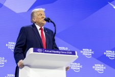 Prezident İlham Əliyev Ümumdünya İqtisadi Forumu çərçivəsində panel iclasda iştirak edib (FOTO/VİDEO)