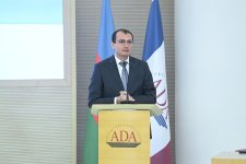 XİN və ADA Universiteti gənc diplomatları sertifikatlarla təltif etdi (FOTO)